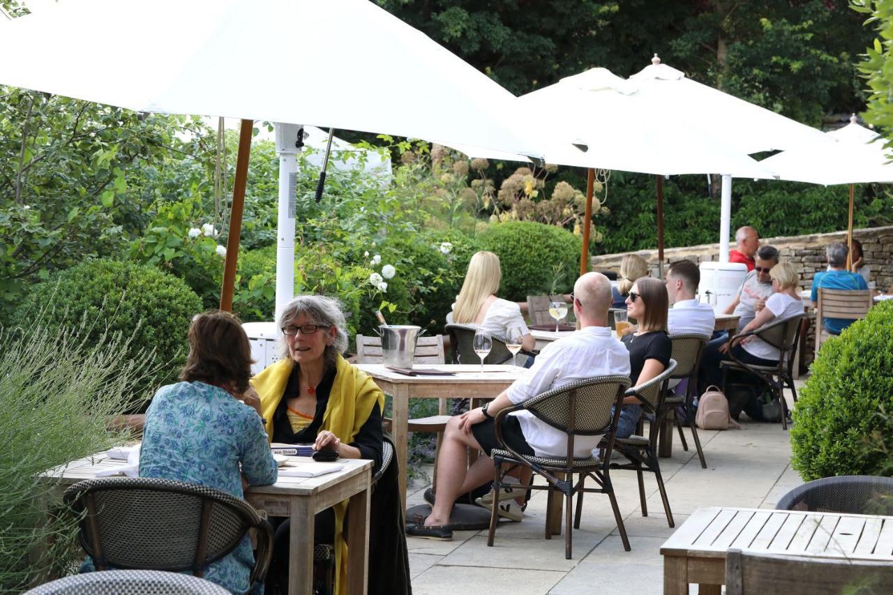 The Wheatsheaf Inn Bourton-on-the-Water Екстериор снимка
