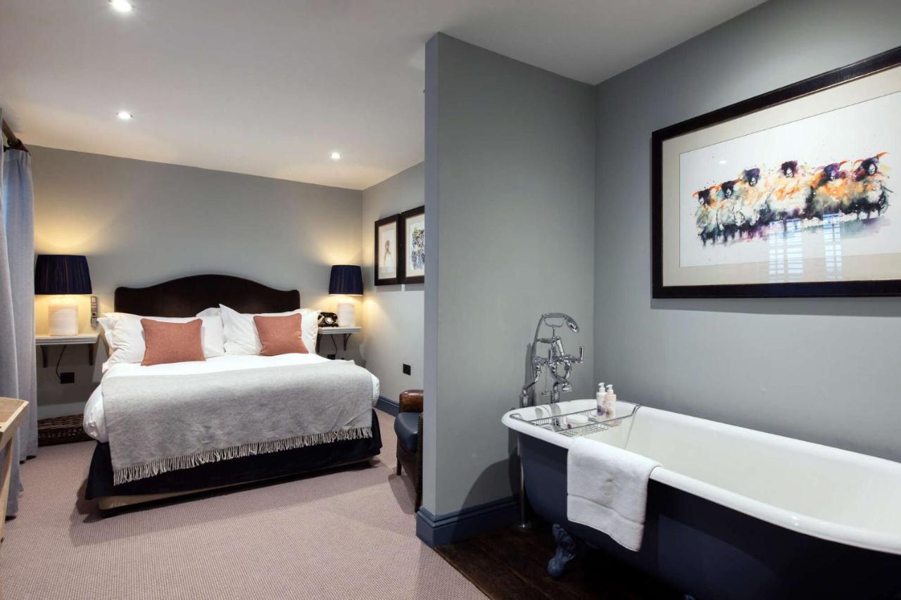 The Wheatsheaf Inn Bourton-on-the-Water Екстериор снимка