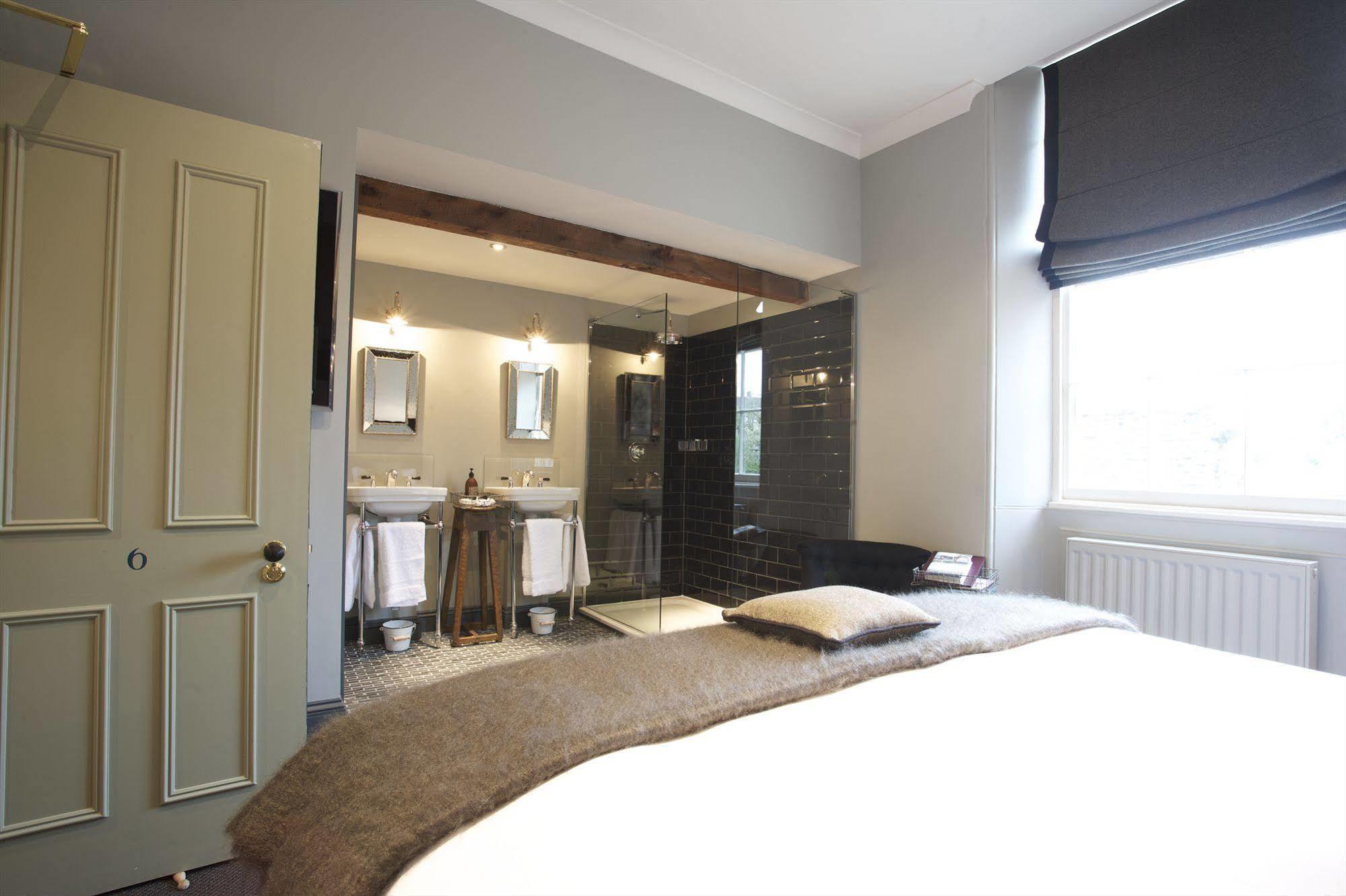 The Wheatsheaf Inn Bourton-on-the-Water Екстериор снимка