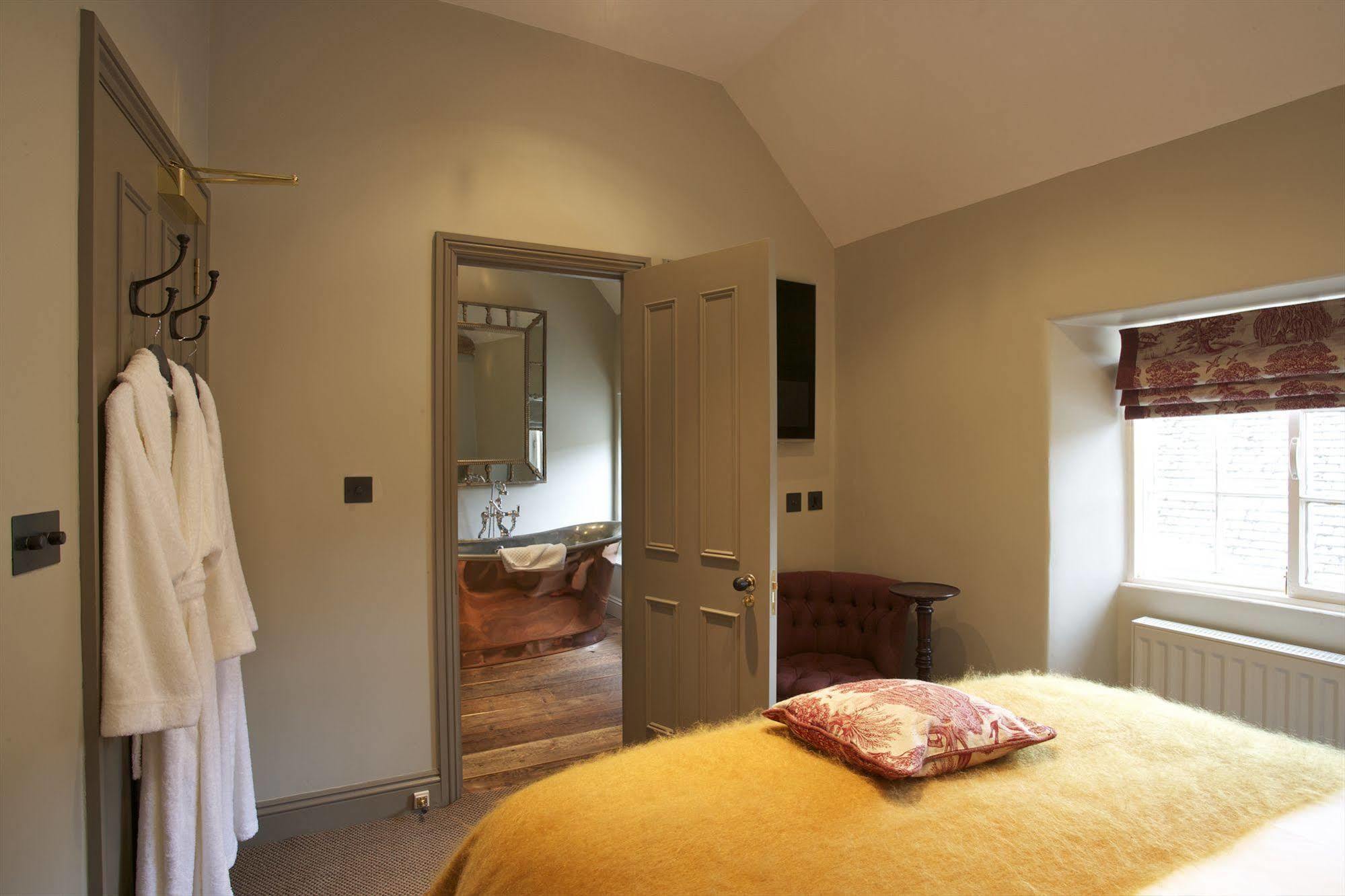 The Wheatsheaf Inn Bourton-on-the-Water Екстериор снимка